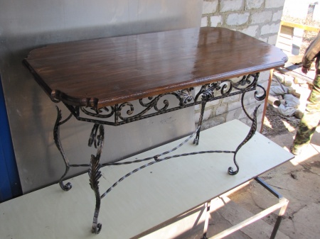 Кованый стол Л58
