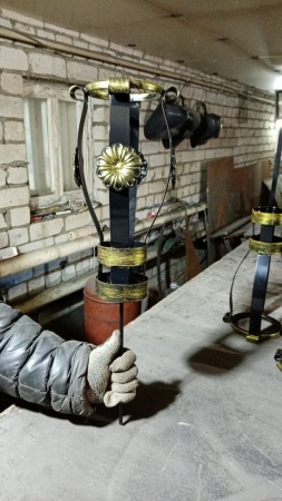 кованая ваза А4